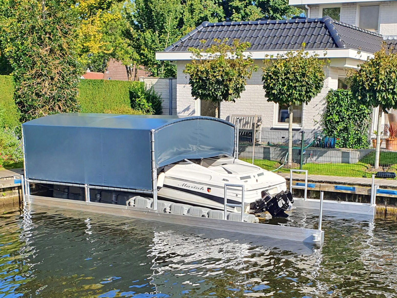 Ontdek Onze Nieuwe Drijvende Bootoverkappingen